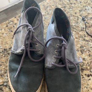 UGG Men’s Cantrell Leather/Canvas size 11